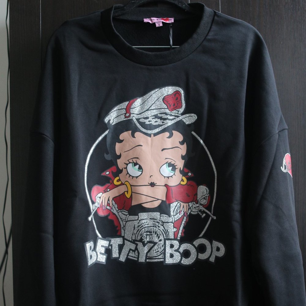 NWT Oversized Betty Boop Sweatshirt.